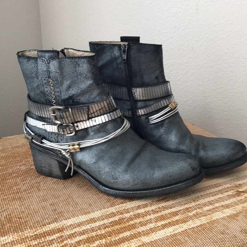 Italian Leather Boots by KHRIO Vera Pelle